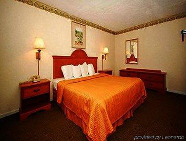 Fairbridge Inn Express North Lima ภายนอก รูปภาพ